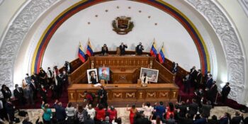 Gobierno De Maduro Promulga Legislaci N Que Impone Penas De Hasta A Os De C Rcel Para Quienes