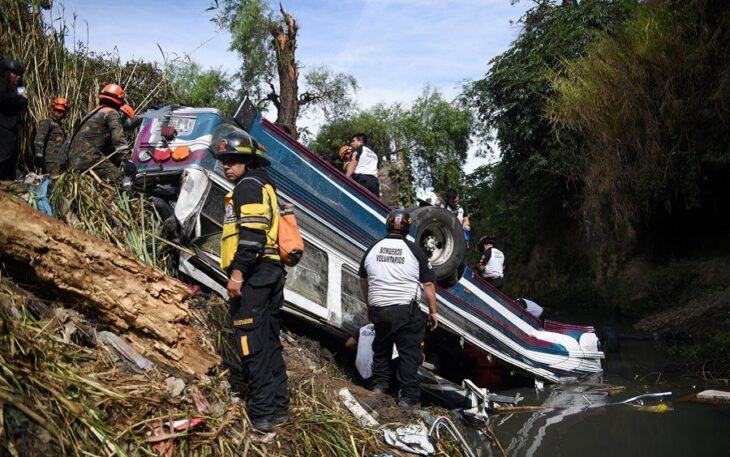 Tragedia en Guatemala: Accidente de autobús deja al menos 15 muertos y ...